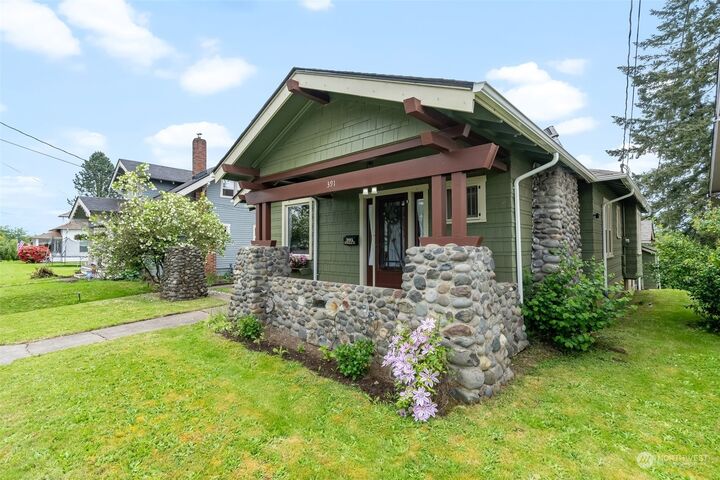 Property Photo: 391 SW Chehalis Avenue WA 98532