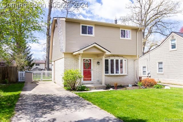 Property Photo: 25482 Sixth Street MI 48138