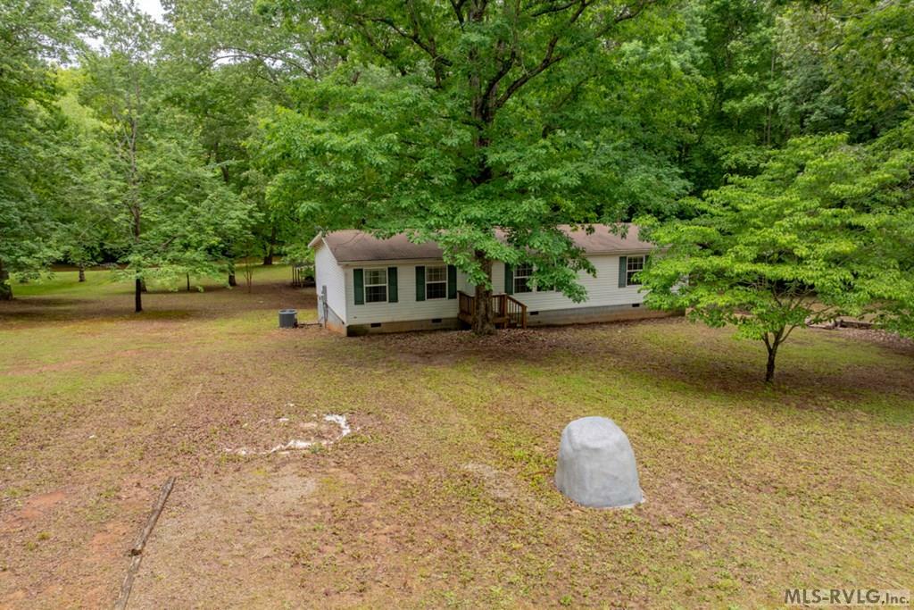 Property Photo:  432 Beechwood Dr  VA 23919 