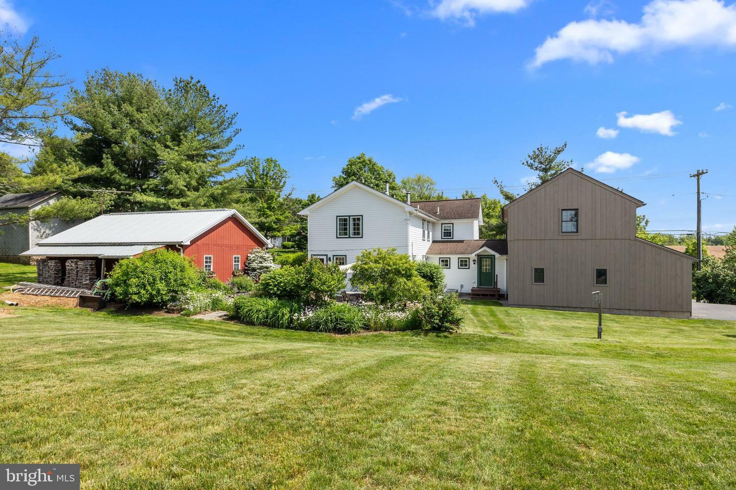 Property Photo:  42 Toad Lane  NJ 08551 