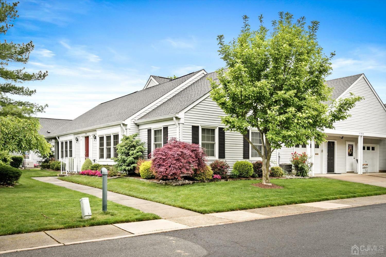 Property Photo: 738 Victoria Court A NJ 08831