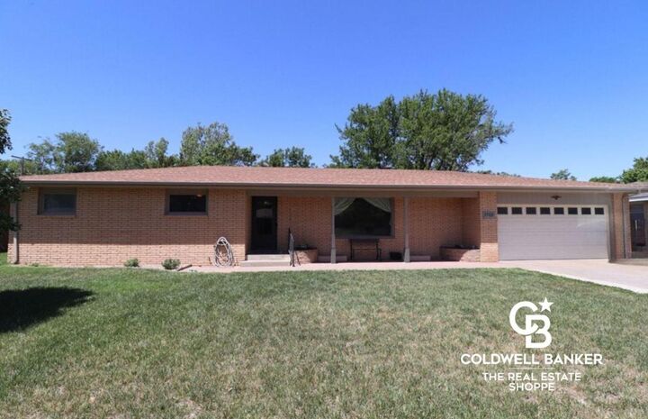 1709 Janice Lane  Garden City KS 67846 photo