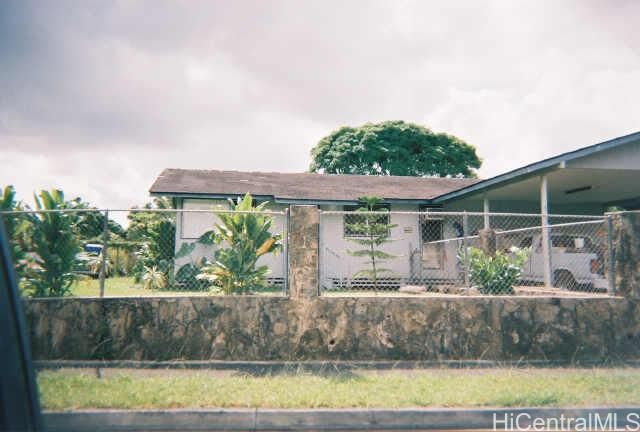 Property Photo:  