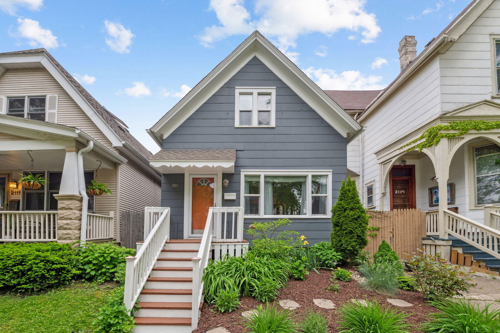Property Photo:  2113 N 1st St  WI 53212 