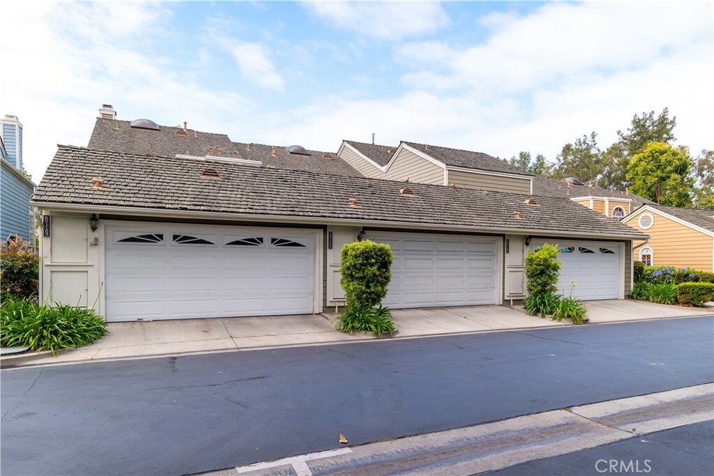 Property Photo:  601 John K Drive 102  CA 90803 