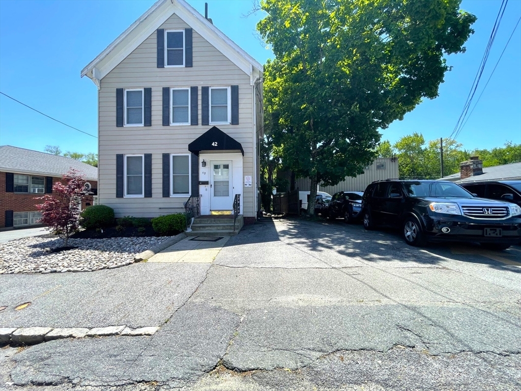 Property Photo:  42 Dudley Street 2  MA 02476 