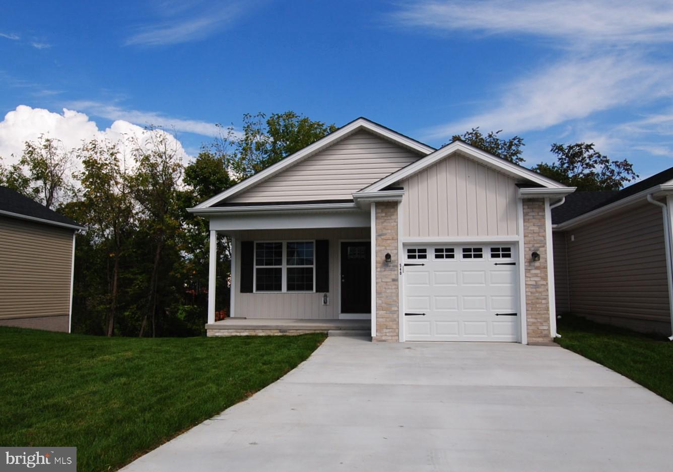 Property Photo: 540 Great Oak Court VA 22664