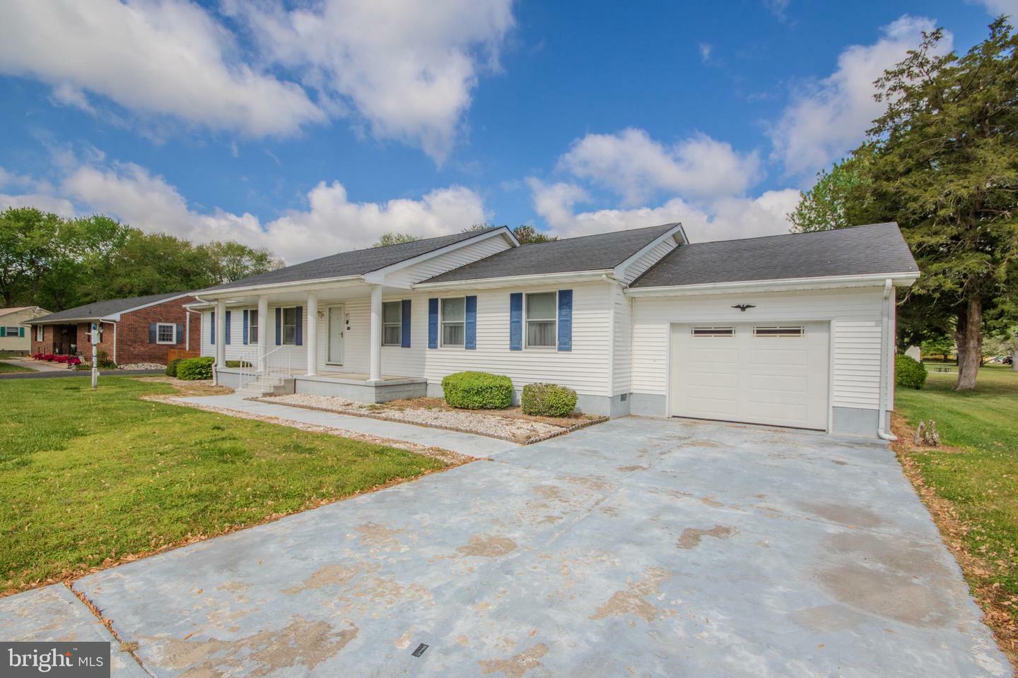 Property Photo:  306 Calvin Drive  MD 21804 