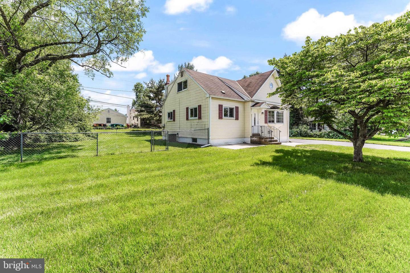 Property Photo:  213 Westfall Avenue  PA 19406 