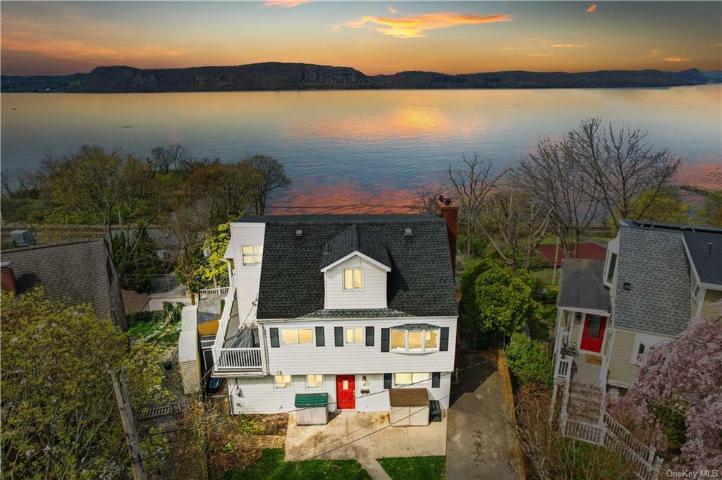 Property Photo:  12 Riverview Court  NY 10562 