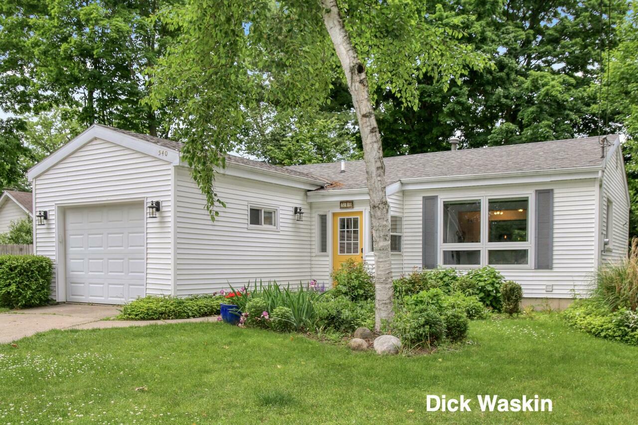 Property Photo:  540 Mason Street  MI 49453 