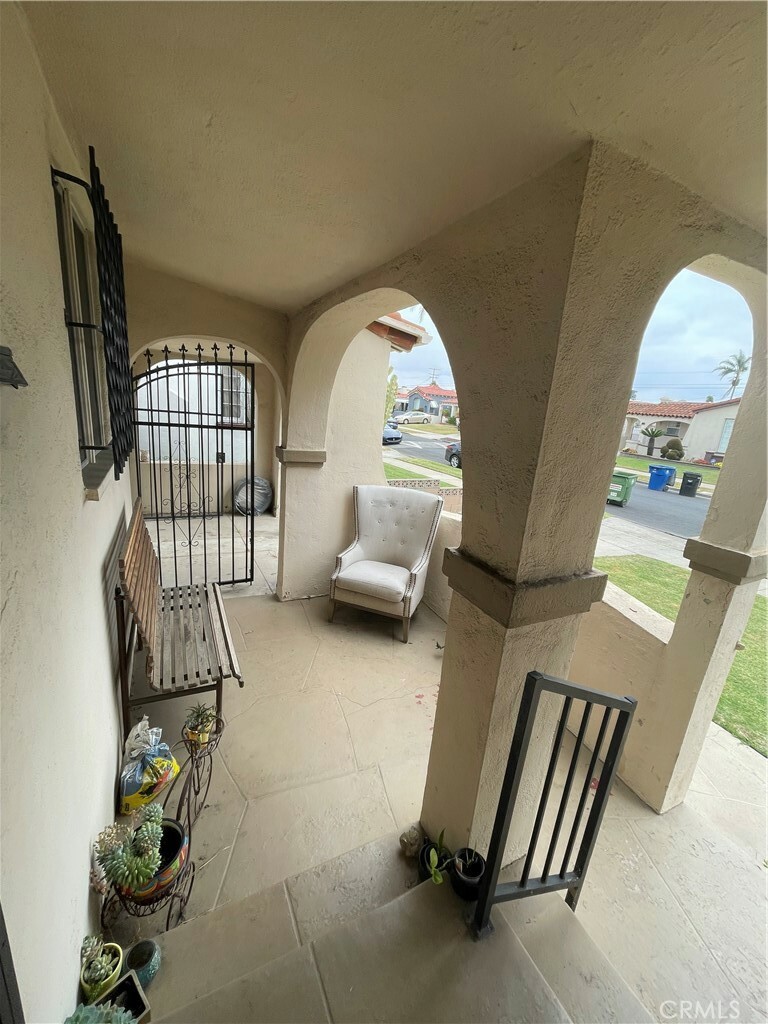 Property Photo:  1271 W 80th Street  CA 90044 