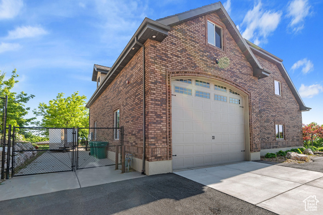 Property Photo: 3194 E Layton Ridge Dr UT 84040