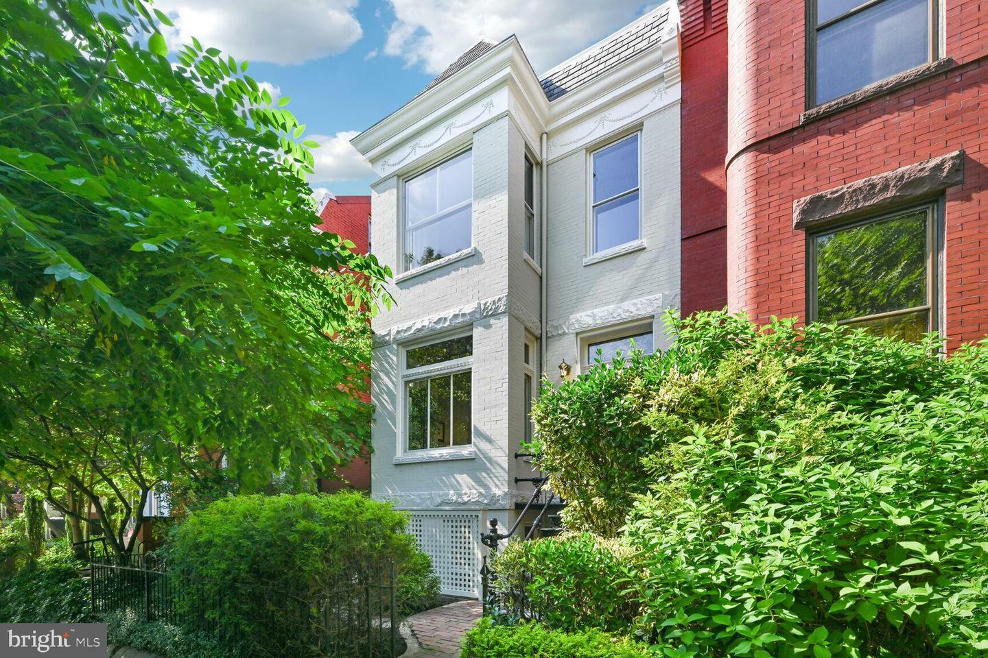 Property Photo: 722 A Street SE DC 20003