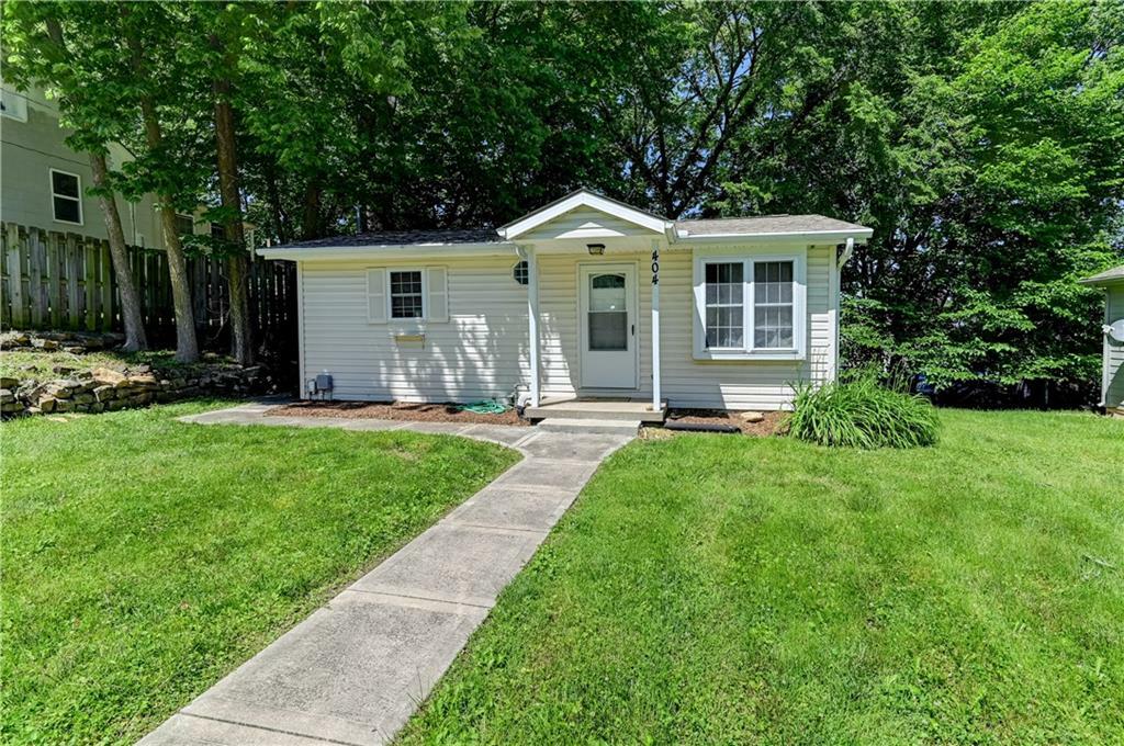 Property Photo: 404 Highland Avenue MO 64089