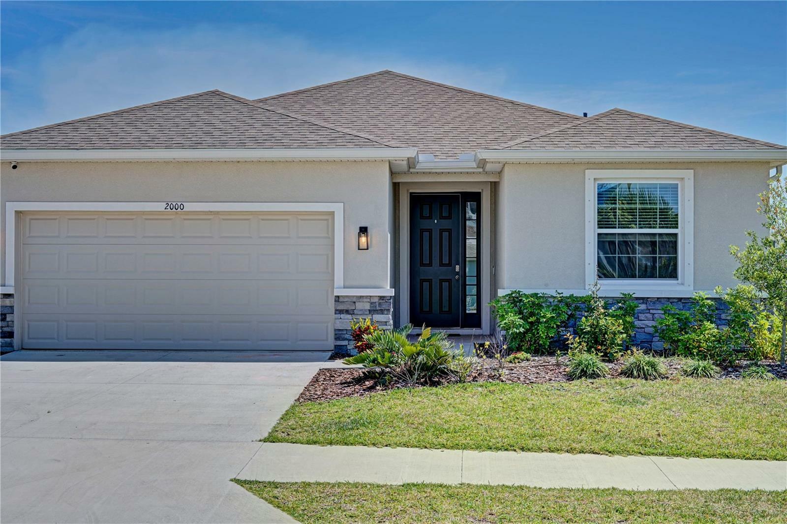 Property Photo:  2000 Midnight Pearl Drive  FL 34240 