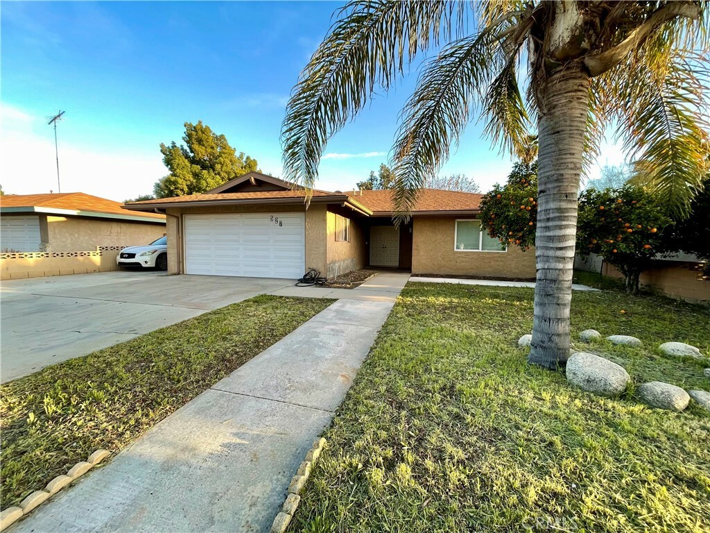 Property Photo:  527 Montebello Place  CA 92543 