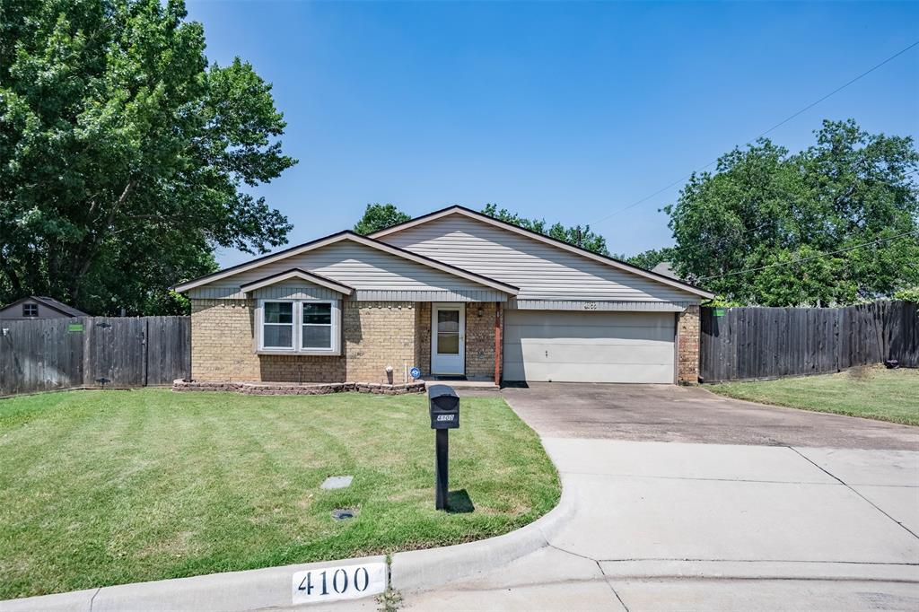 Property Photo: 4100 Canal Court TX 76016