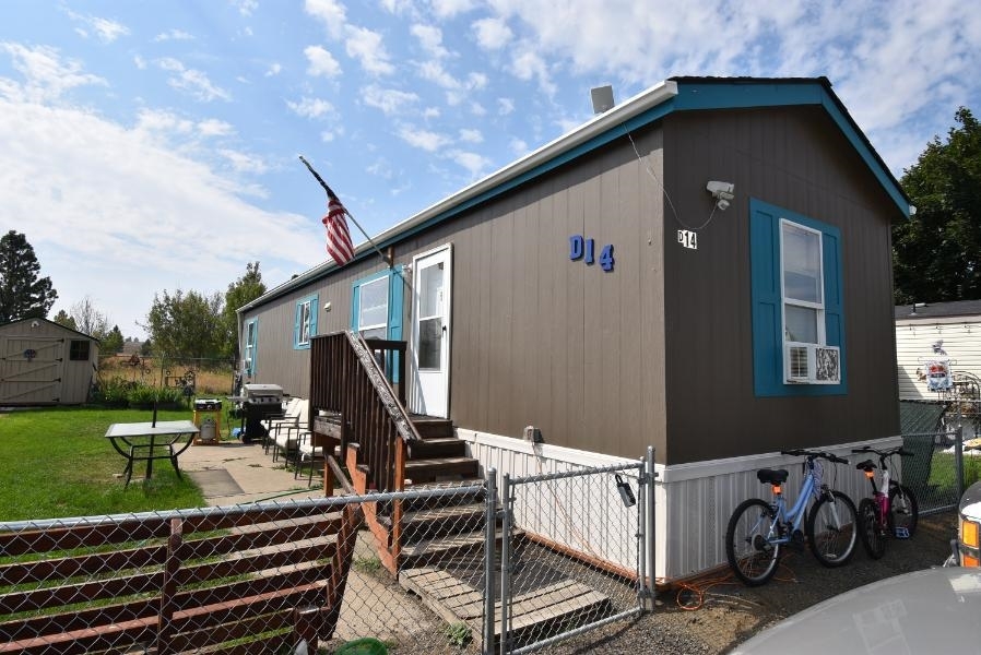 Property Photo:  11705 N Wilson St D14  WA 99021 