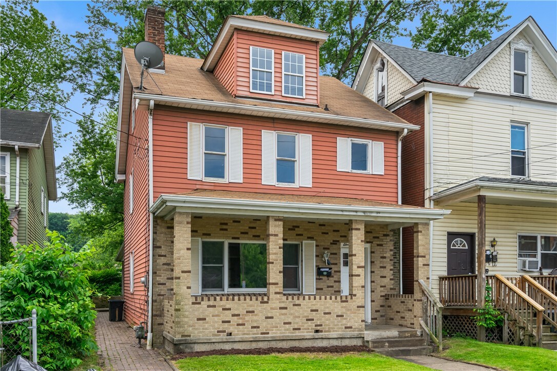 Property Photo:  1110 Brackenridge Ave  PA 15014 