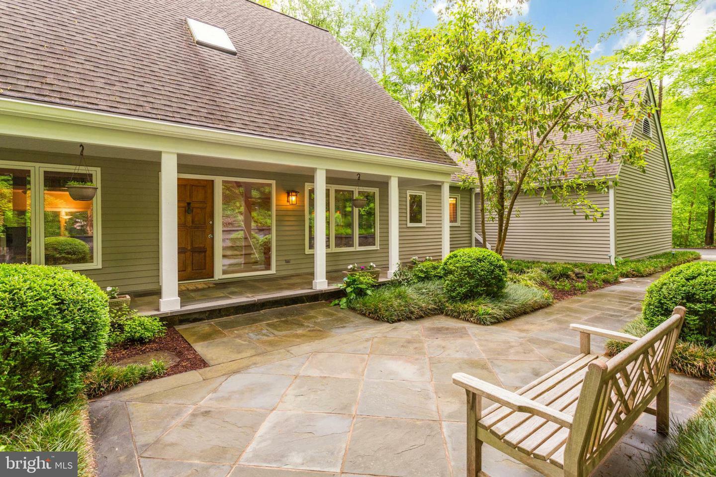 Property Photo: 1707 S Harbor Lane MD 21401
