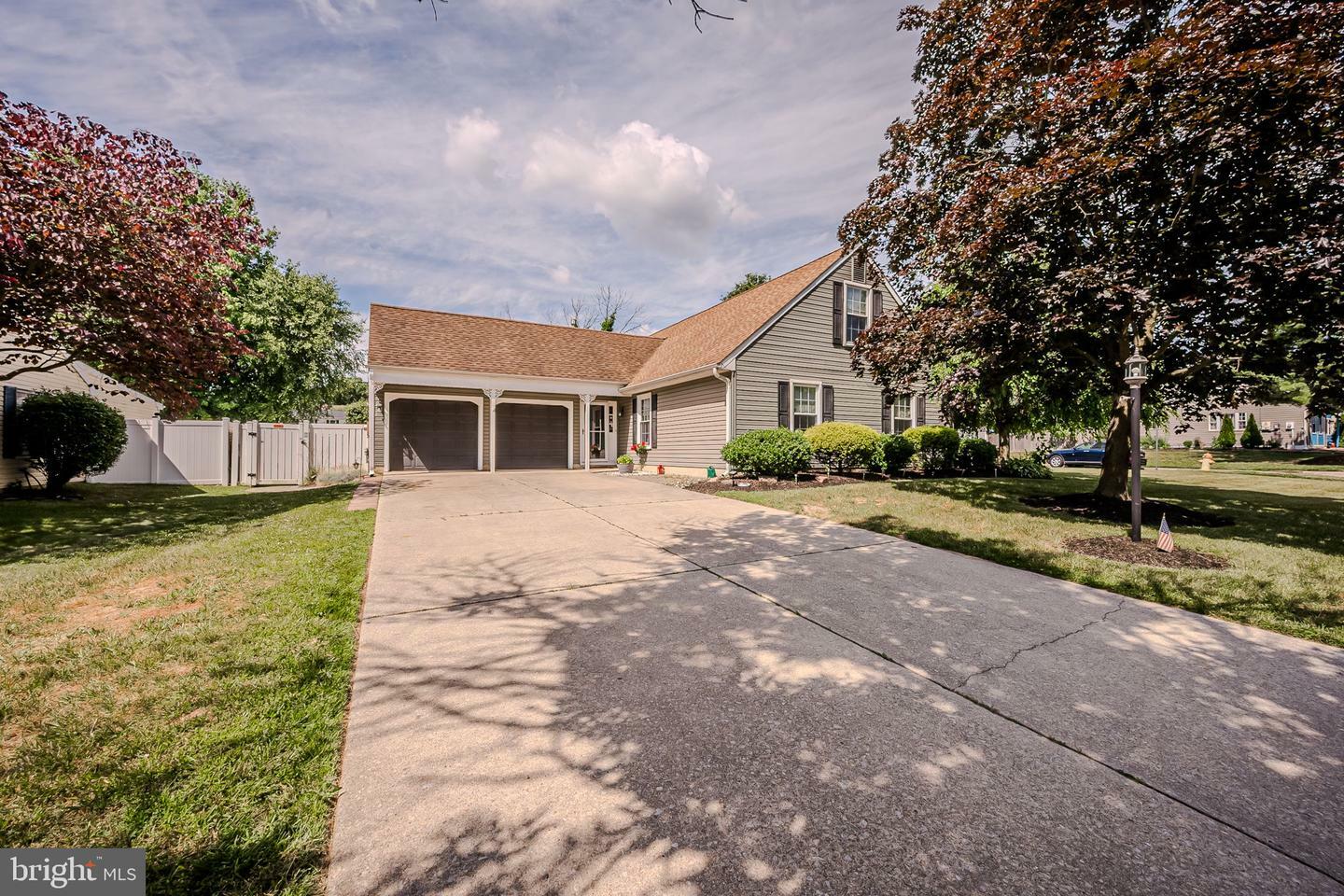 Property Photo:  776 Richmond Drive  NJ 08081 