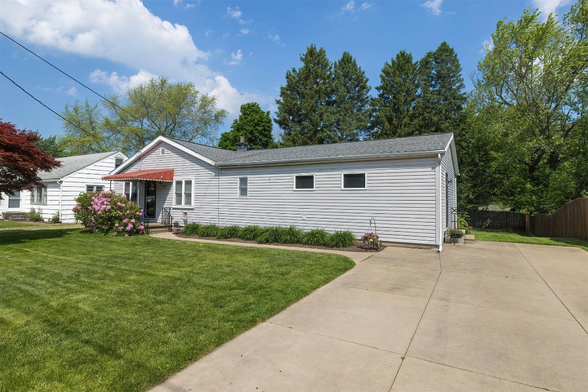 Property Photo:  3122 W 32nd Street  PA 16506 