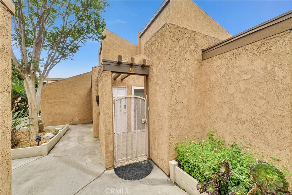 Property Photo:  2700 Brea Boulevard 22  CA 92835 