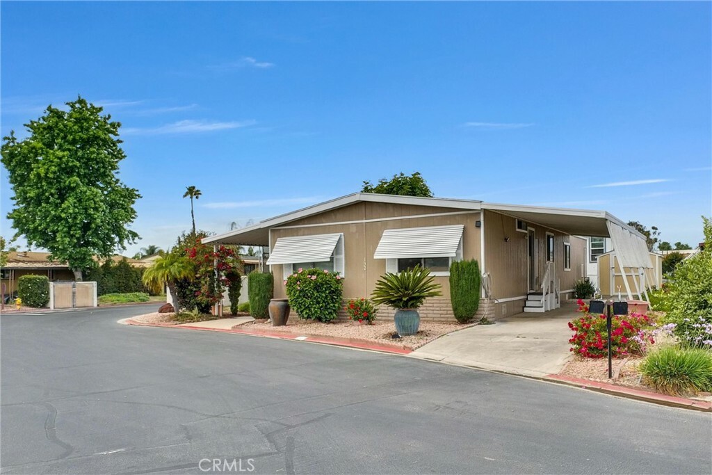 Property Photo:  1456 E Philadelphia 132  CA 91761 