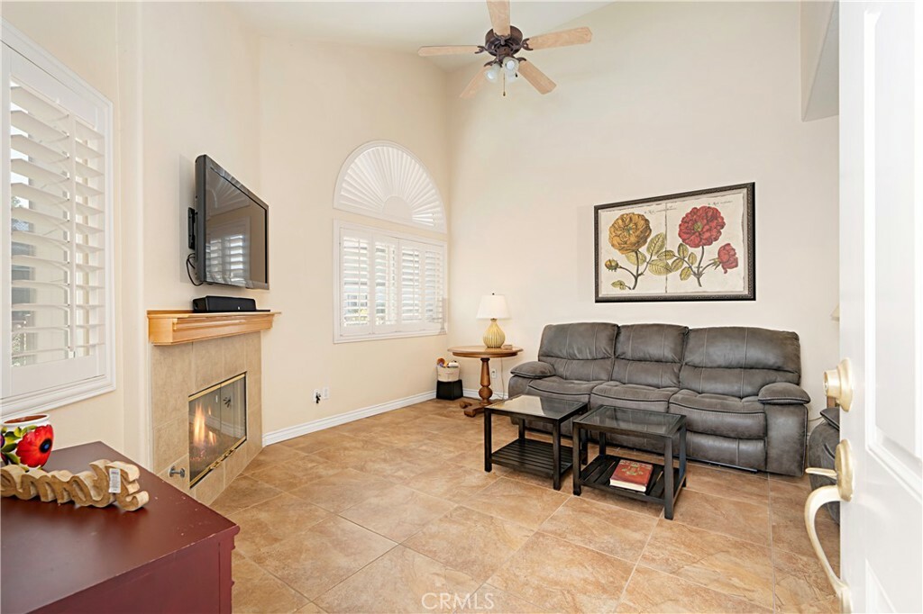 Property Photo:  1555 Orange Avenue 602  CA 92373 