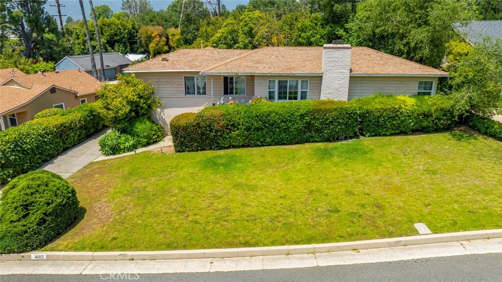 Property Photo: 4557 Loma Vista Drive CA 91011