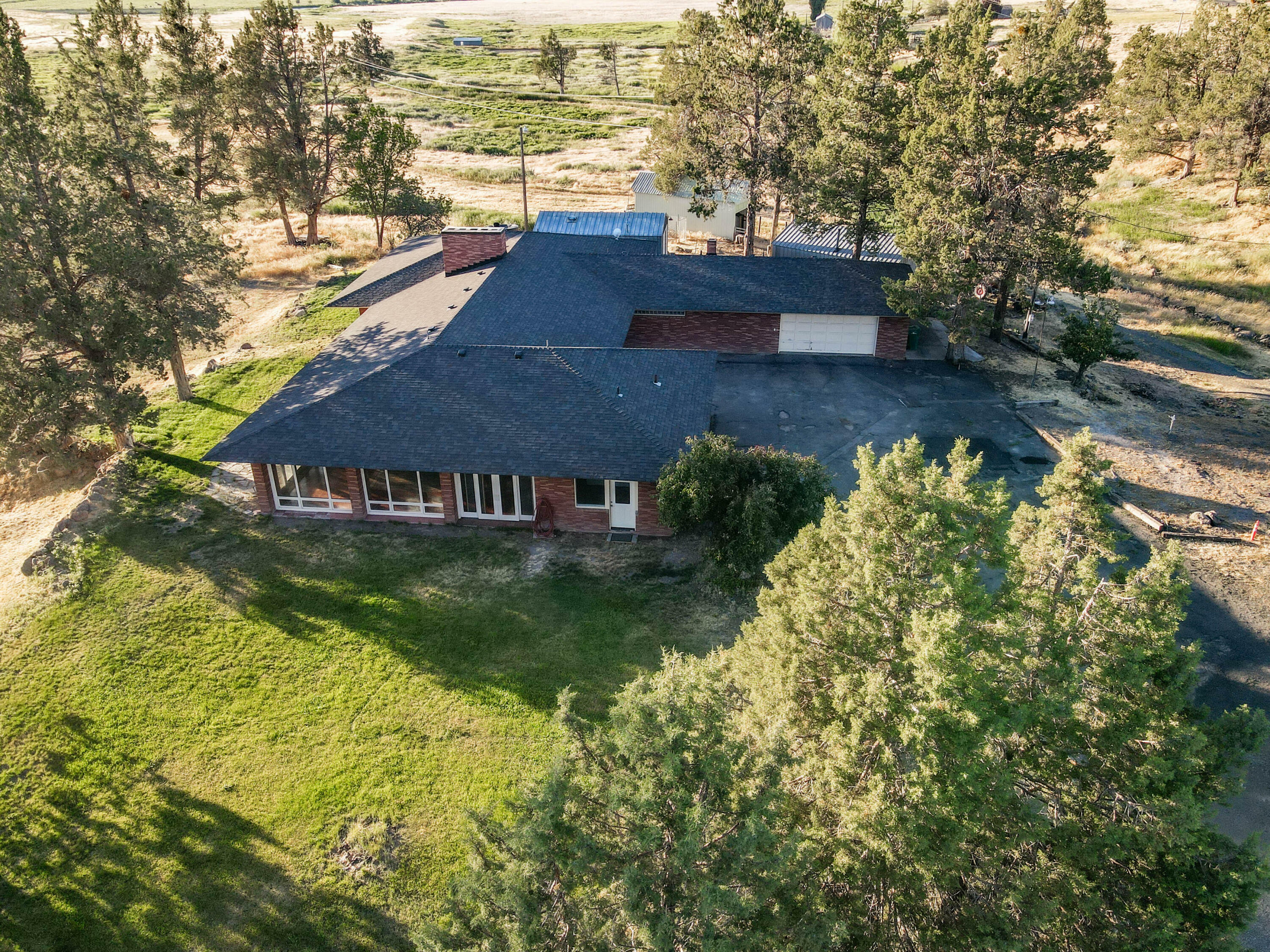 Property Photo:  13221 Crystal Springs Road  OR 97603 