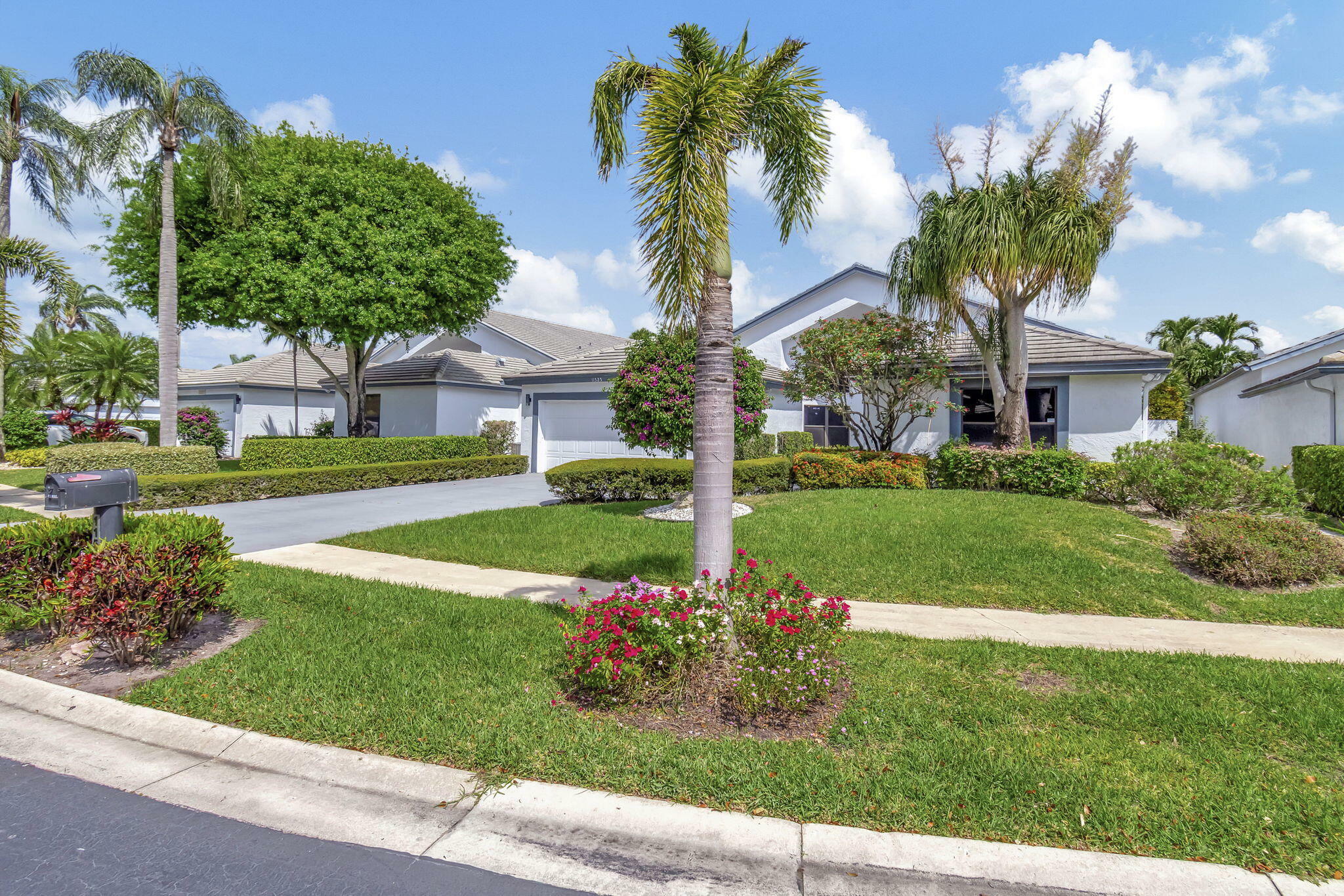 Property Photo:  11525 Victoria Drive  FL 33437 