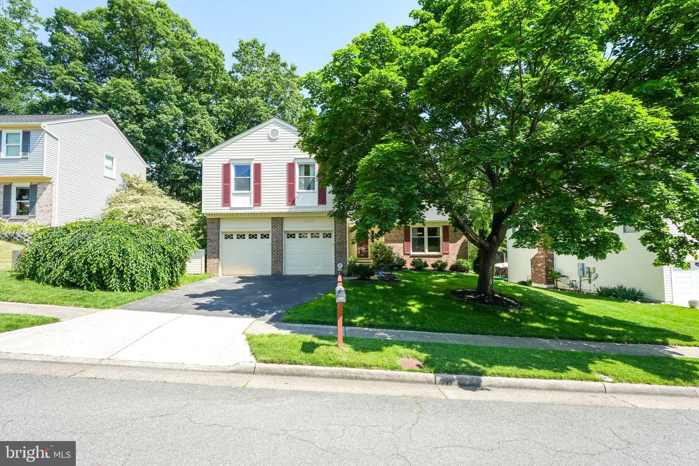 Property Photo:  7588 Woodstown Drive  VA 22153 