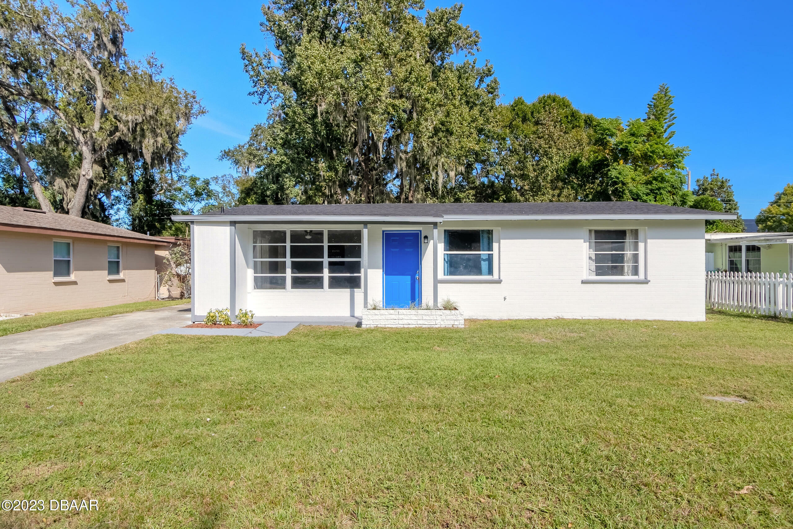 Property Photo:  106 Mason Park Drive  FL 32117 