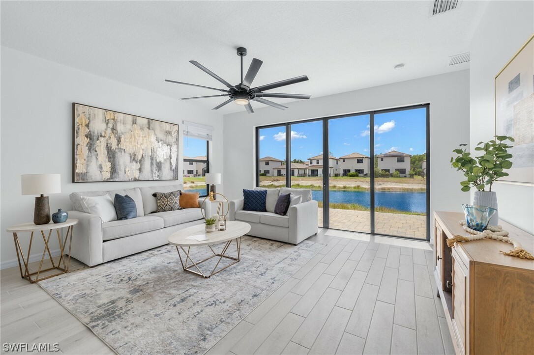 8988 Madrid Circle  Naples FL 34104 photo