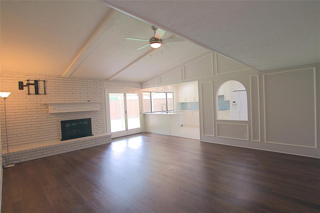 Property Photo: 333 Woodhurst Place TX 75019