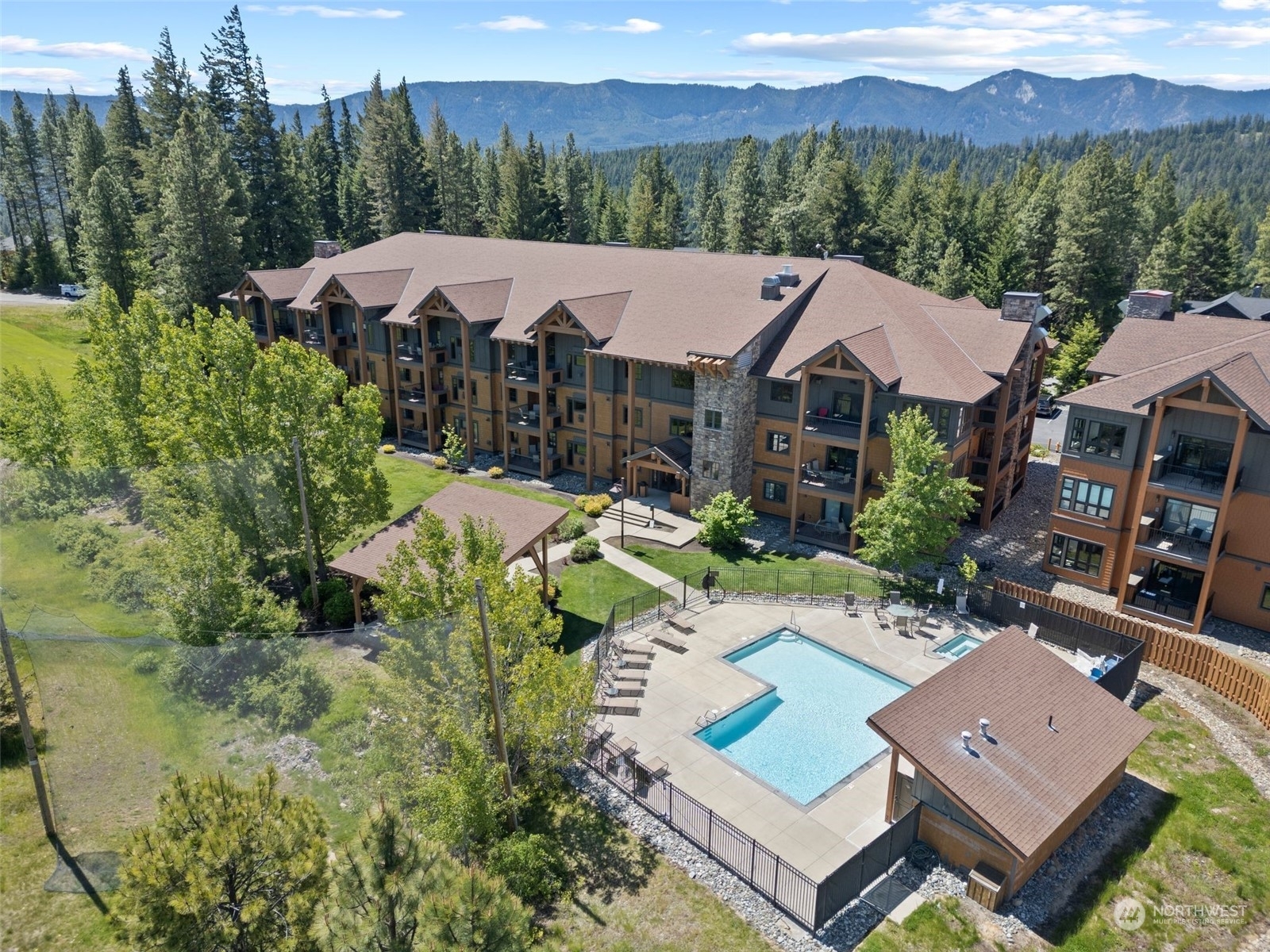 Property Photo:  3770 Suncadia Trail 301  WA 98922 