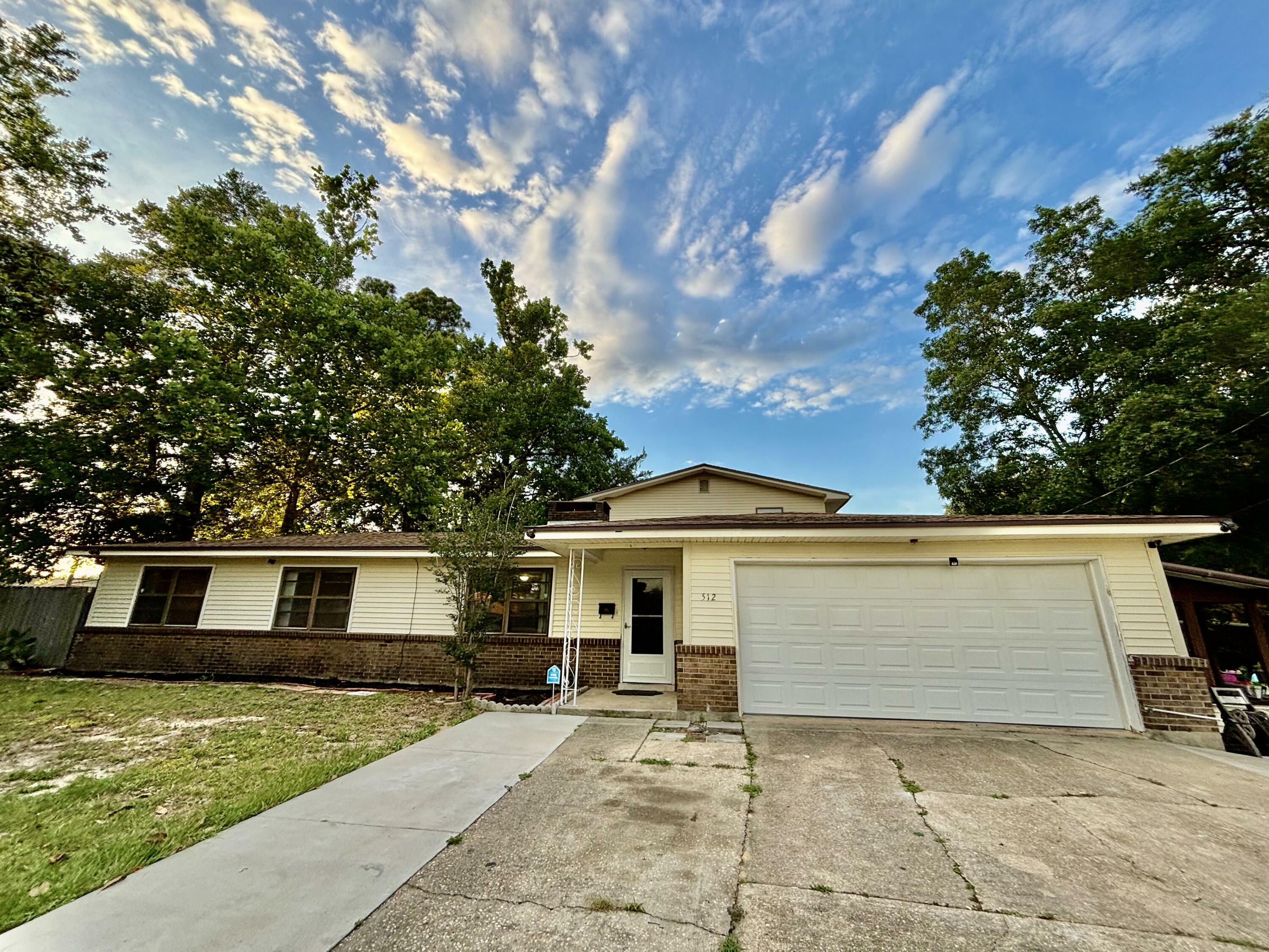 Property Photo:  512 Lang Road  FL 32547 