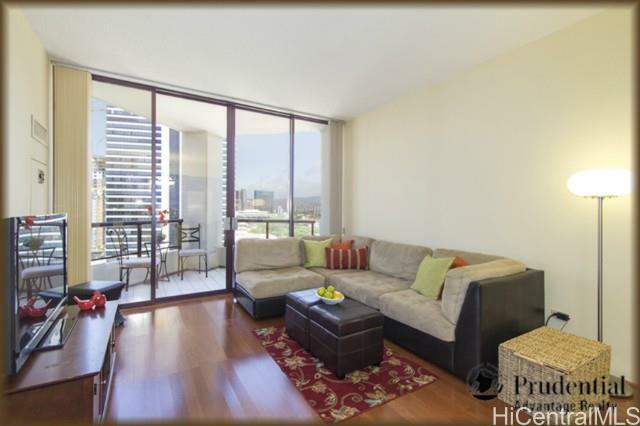 Property Photo:  725 Kapiolani Boulevard 1504  HI 96813 