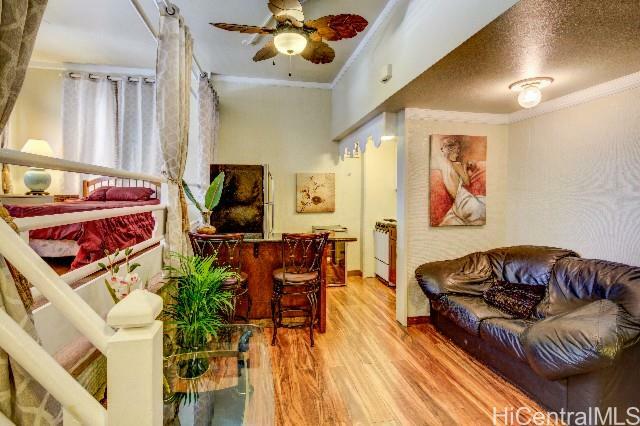 Property Photo:  445 Kaiolu Street 102  HI 96815 