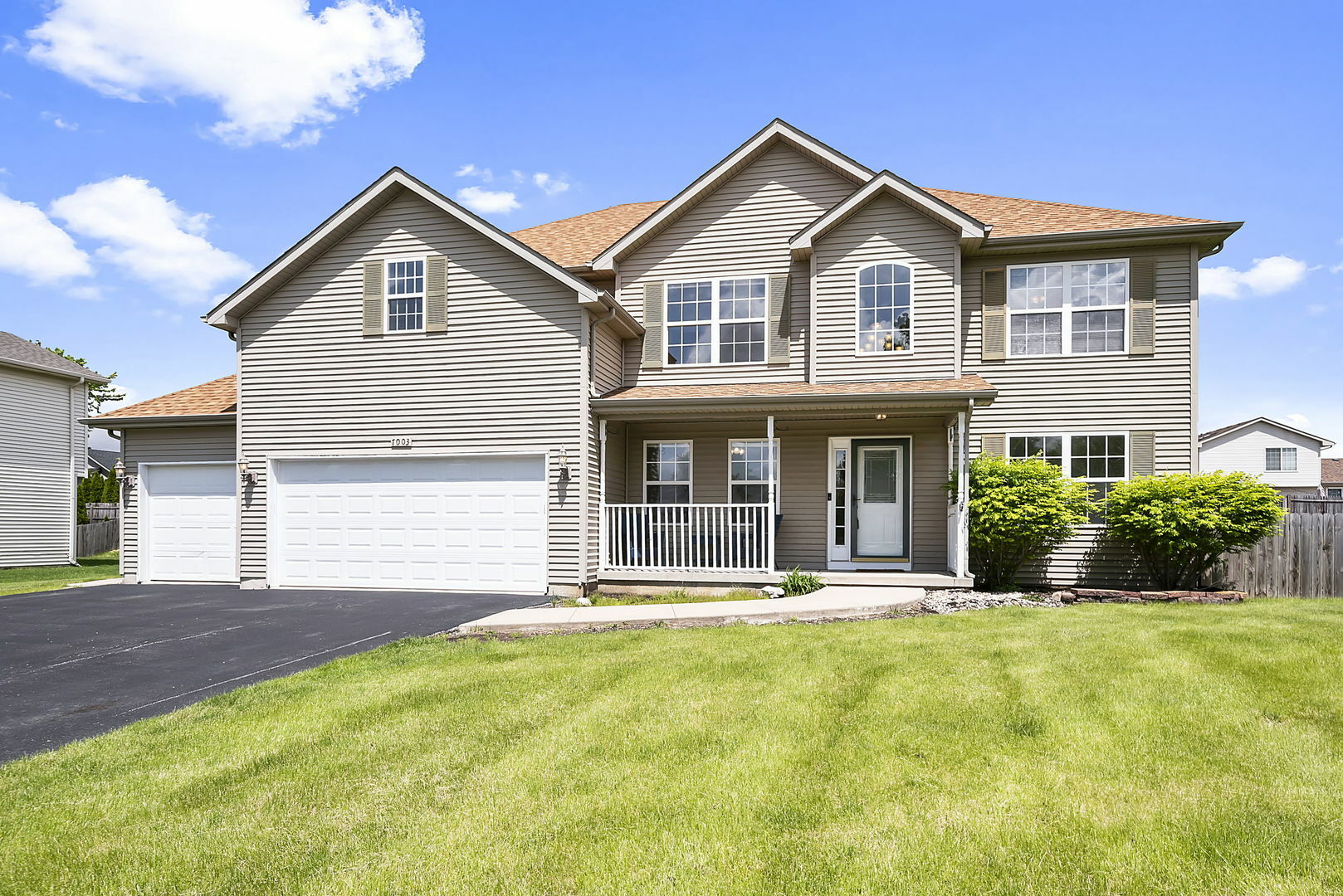 Property Photo:  7003 Weinberger Circle  IL 60431 