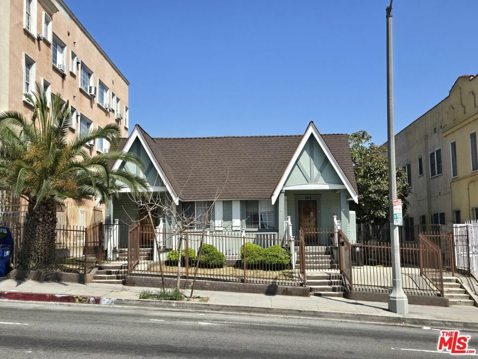 Property Photo:  142 N Soto Street  CA 90033 