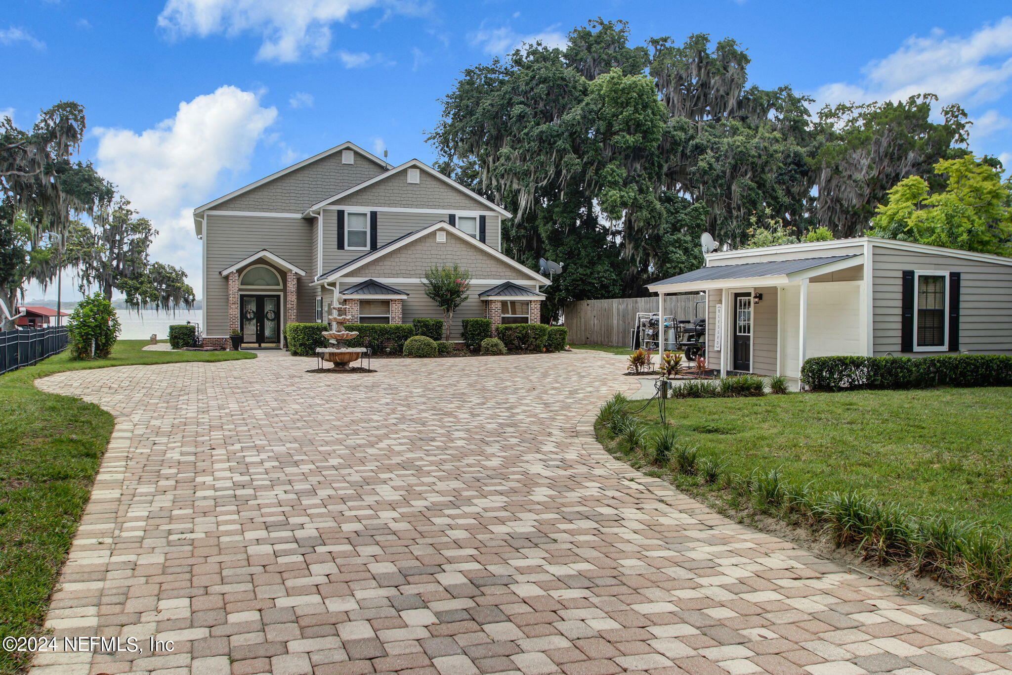 Property Photo:  529 W River Road  FL 32177 