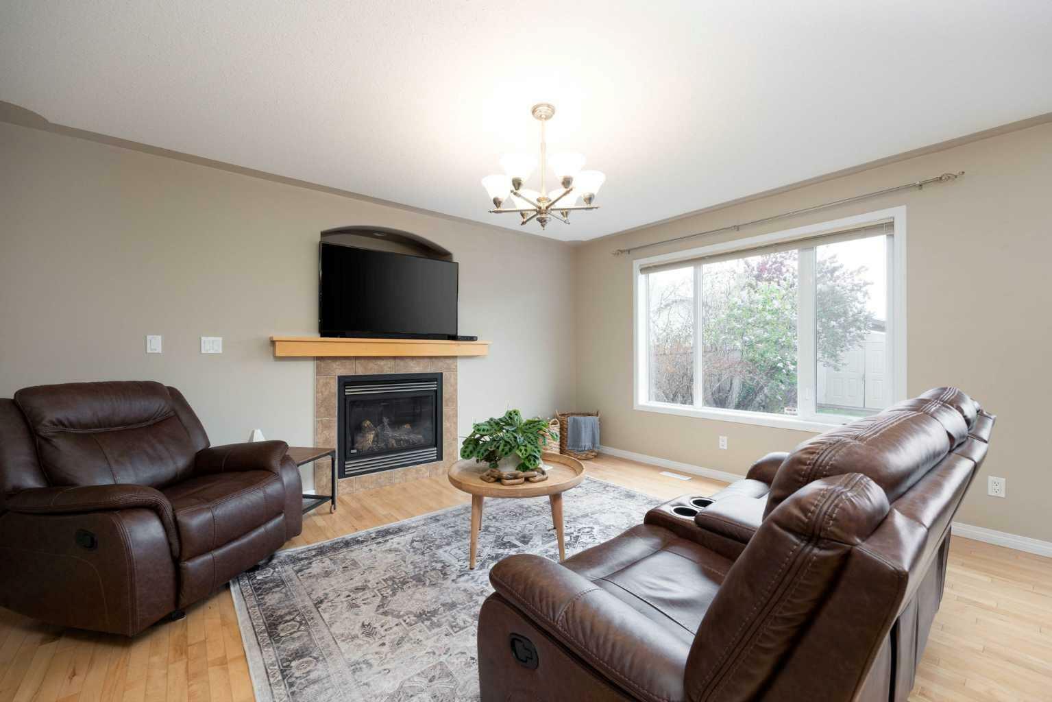 Property Photo:  267 Rattlepan Creek Crescent  AB T9K 2V4 