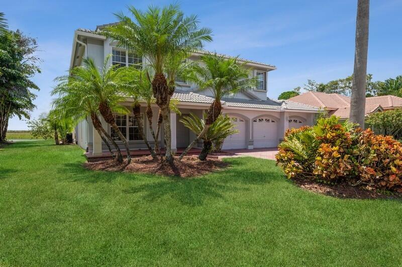 Property Photo:  726 Cypress Green Circle  FL 33414 