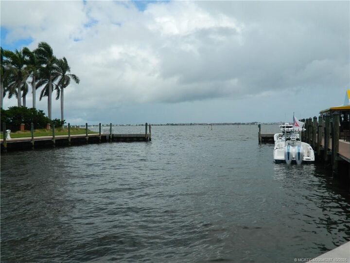 Property Photo: 1405 NE Indian River Drive 22 FL 34957