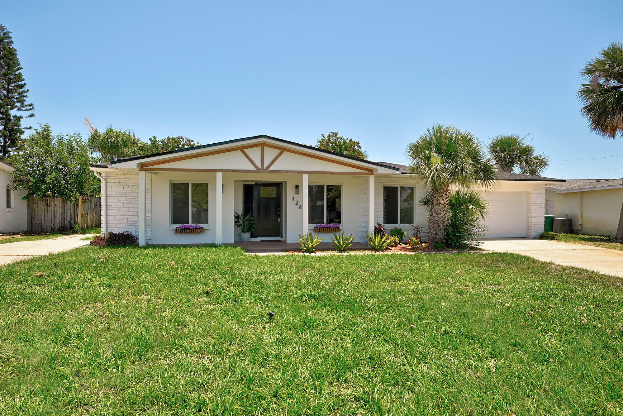 Property Photo:  124 Uranus Court  FL 32903 