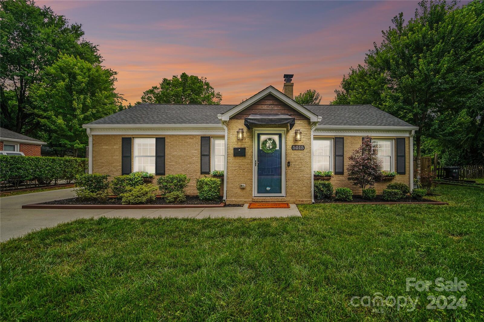 Property Photo:  5015 Elder Avenue  NC 28205 