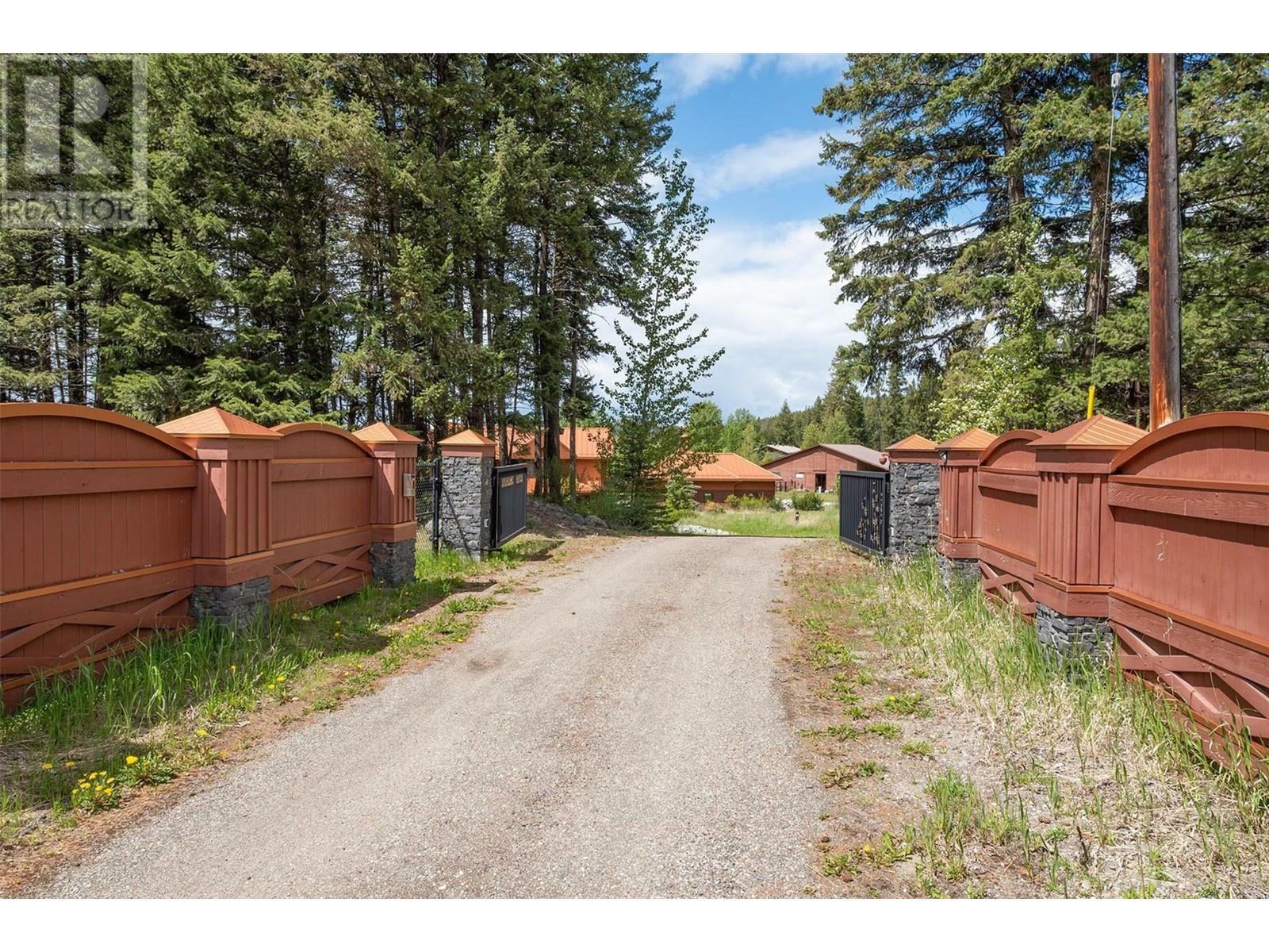 Photo de la propriété: 1306 Huckleberry Road BC V1P 1M5